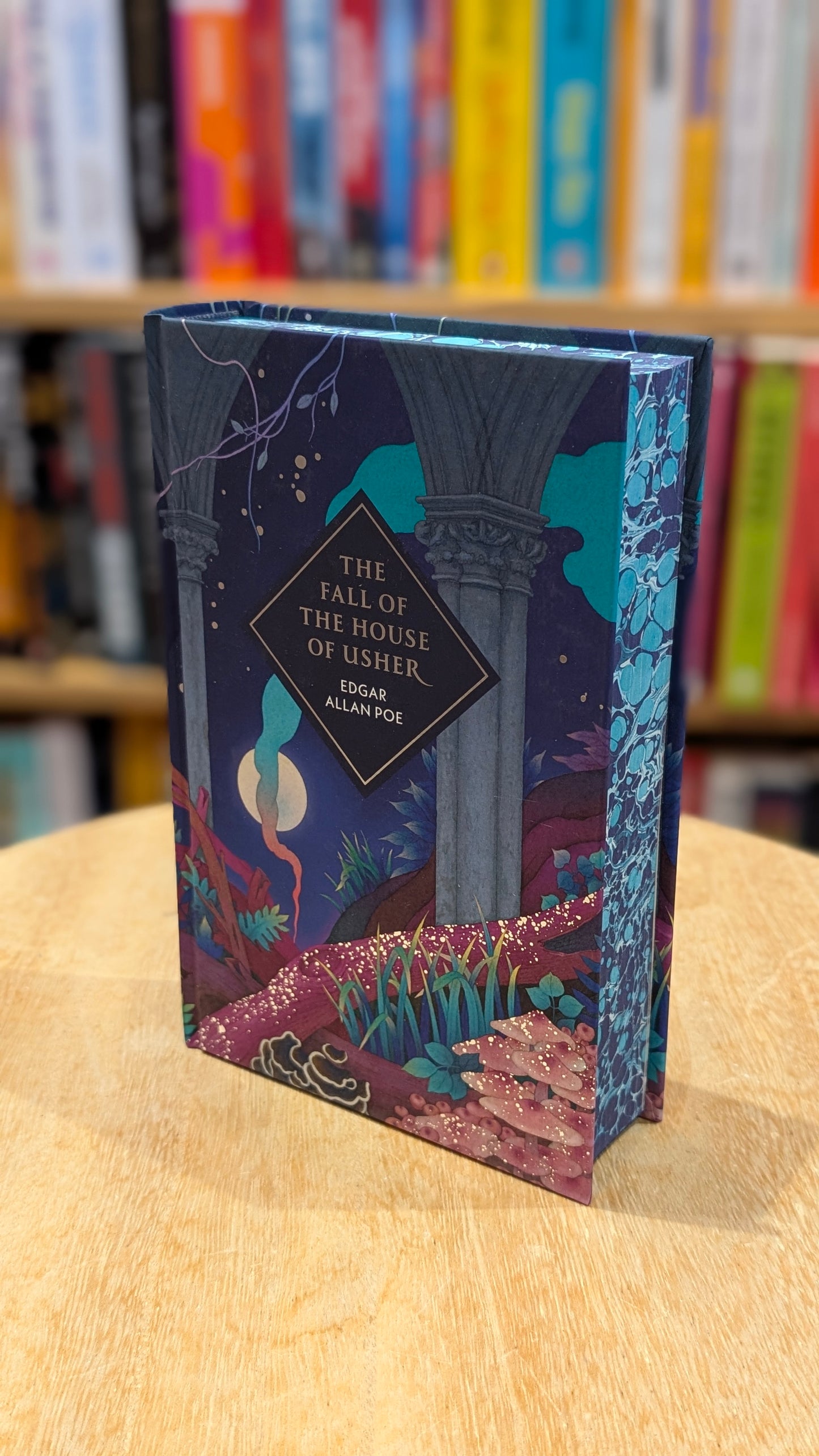 The Fall of the House of Usher and Other Stories - Book from The Bookhouse Broughty Ferry- Just £18.99! Shop now